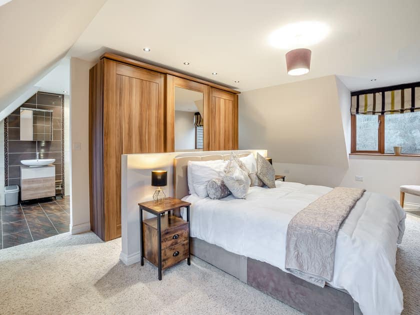 Master bedroom | Wernddu Fechan House - Wernddu Properties, Neath