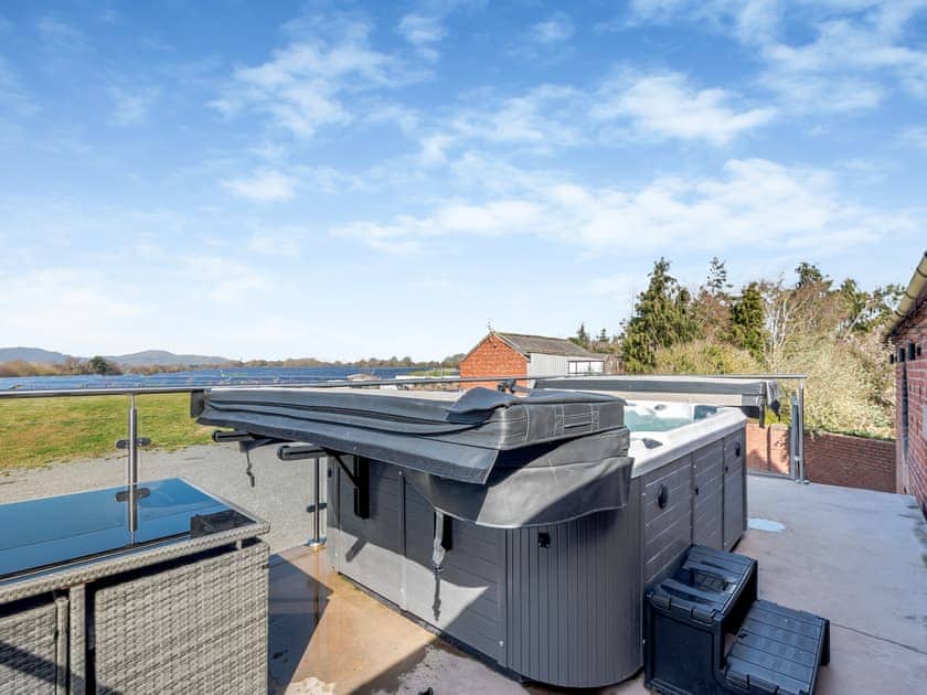 Hot tub | Breidden View - Millstone Cottages, Westbury, near Shrewsbury