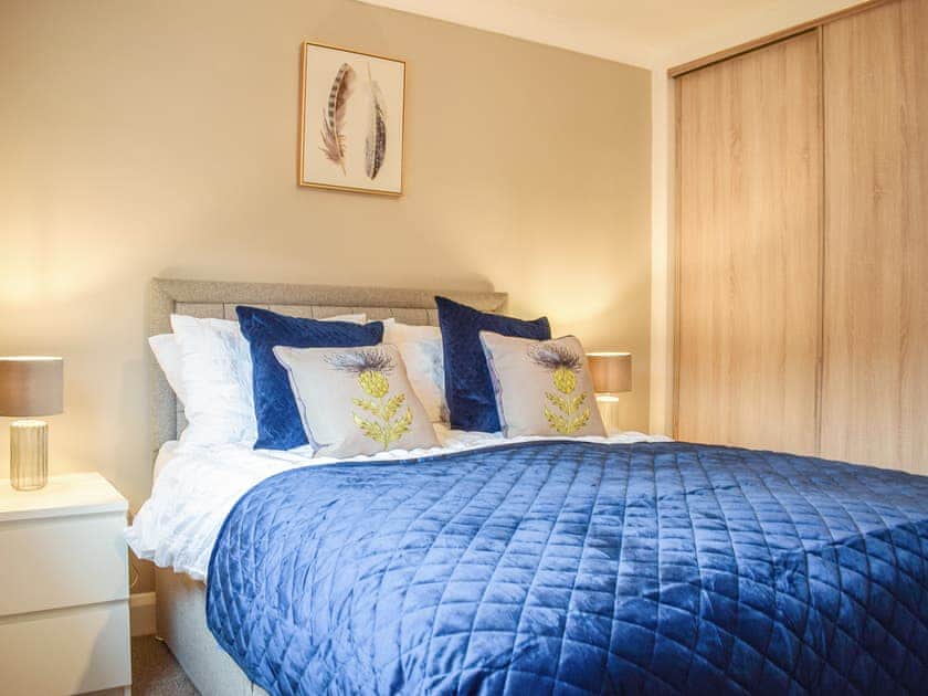 Double bedroom | Teithbank, Callander