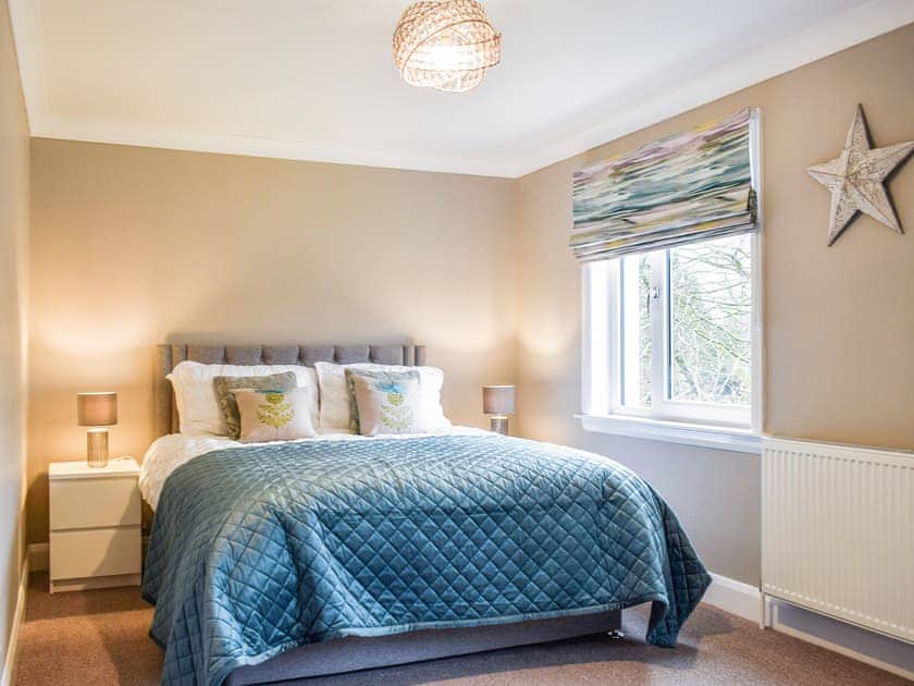 Double bedroom | Teithbank, Callander