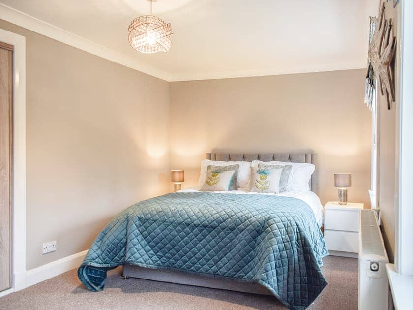 Double bedroom | Teithbank, Callander