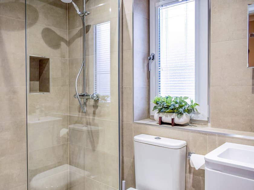 Shower room | Teithbank, Callander