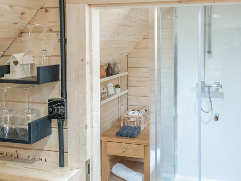 Shower room | Copper Beech Cabin - Punch Tree Cabins, Carluke