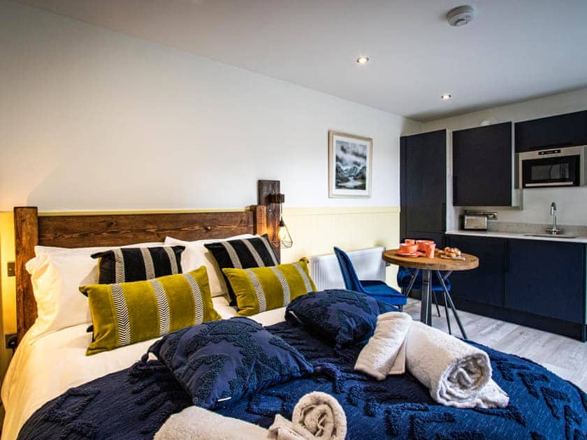 Open plan living space | Spring Wood - Winster Pods, Windermere