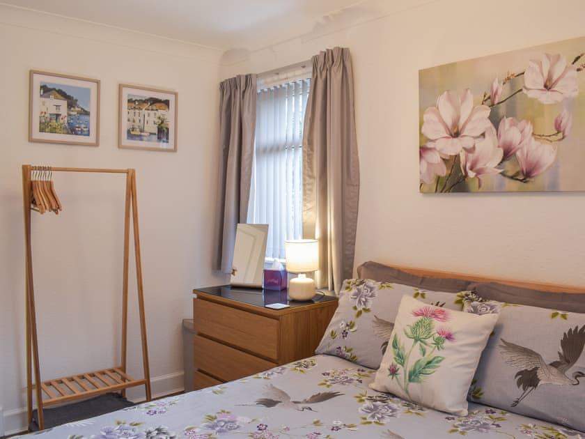 Double bedroom | Wayside Cottage, Dunoon