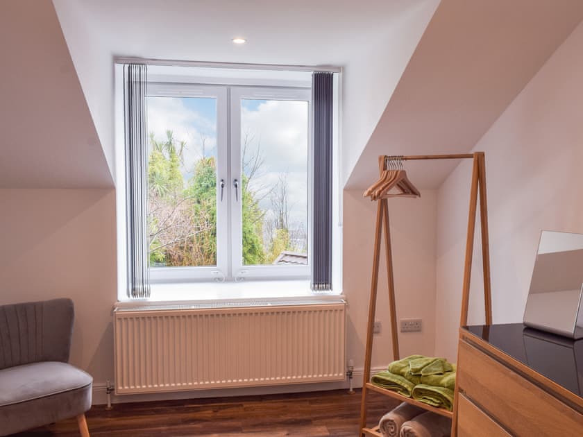 Twin bedroom | Wayside Cottage, Dunoon