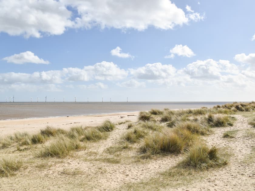 Nearby beach | Dune-Cottage, Caister-on-Sea