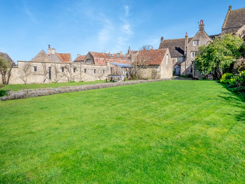 Garden and grounds | The Malthouse, Norton St. Philip, near Bath