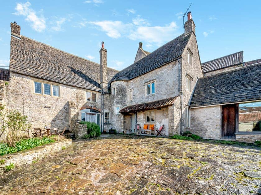 Exterior | The Malthouse - Bell Hill Holidays, Norton St. Philip, near Bath