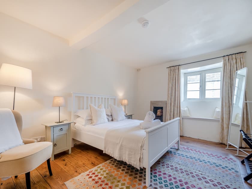 Bedroom 2 - King size bed | The Malthouse, Norton St. Philip, near Bath