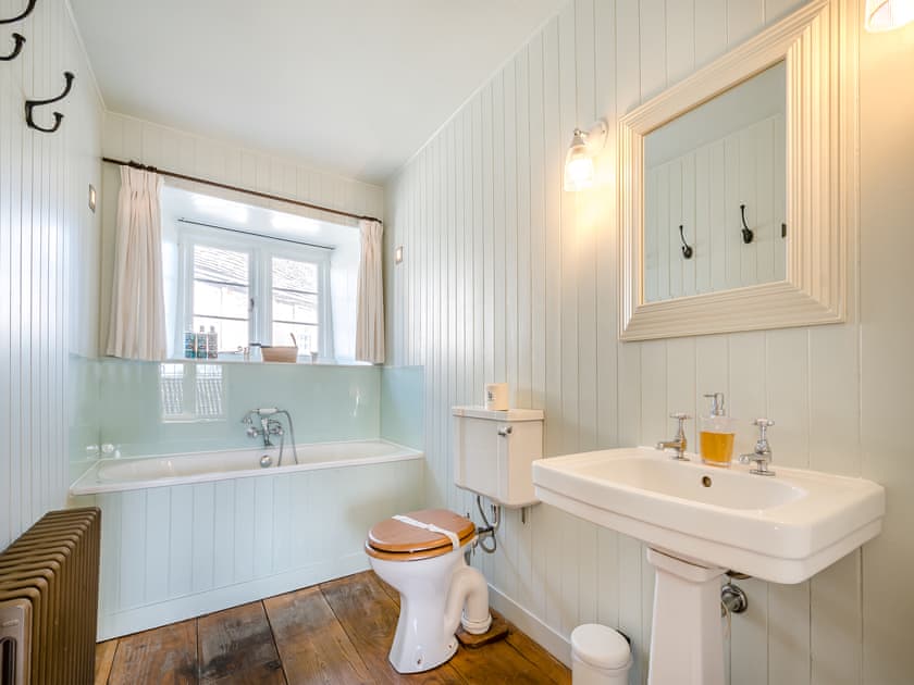 Bathroom | The Malthouse, Norton St. Philip, near Bath