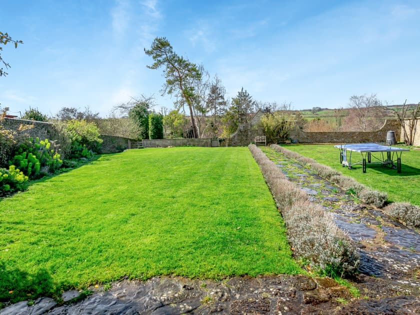 Garden and grounds | The Malthouse, Norton St. Philip, near Bath