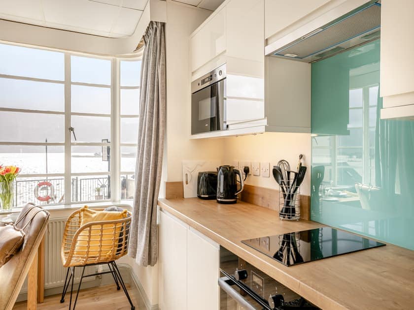Open plan living space | Sunray One - Sunray Suites, Barmouth