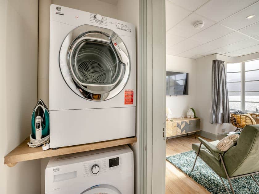 Open plan living space | Sunray One - Sunray Suites, Barmouth