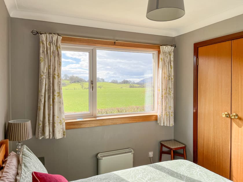 Double bedroom | Gean Cottage, Rumbling Bridge, near Kinross