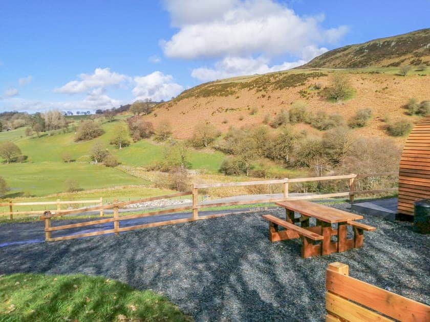 Outdoor area | Glampio Trysor  - Glampio Trysor Derwen - Glampio Trysor, Corwen, near Bala