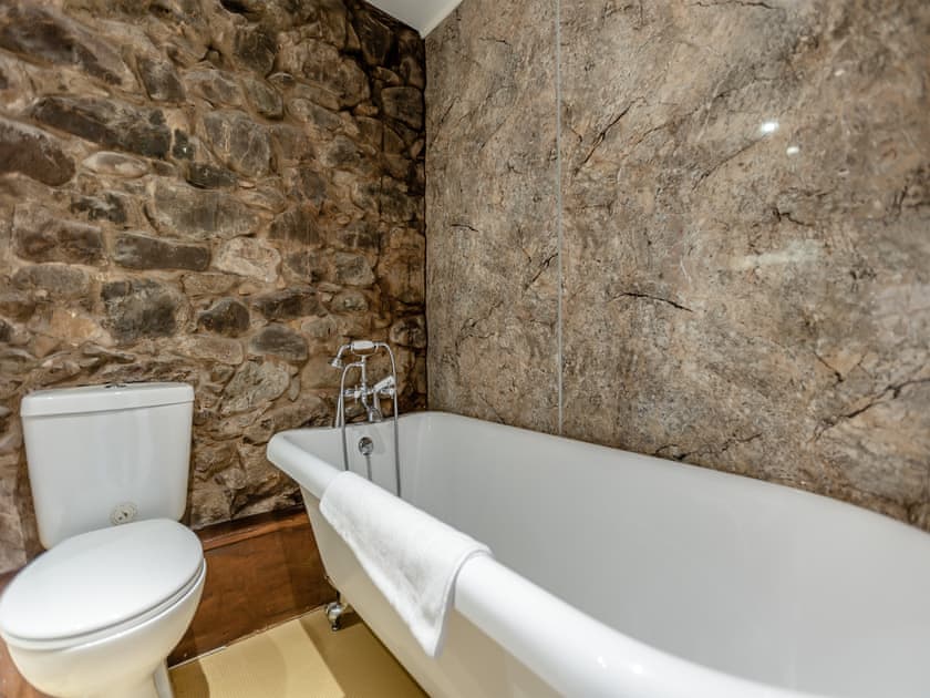 En-suite | Tormaukin House, Glendevon, near Gleneagles