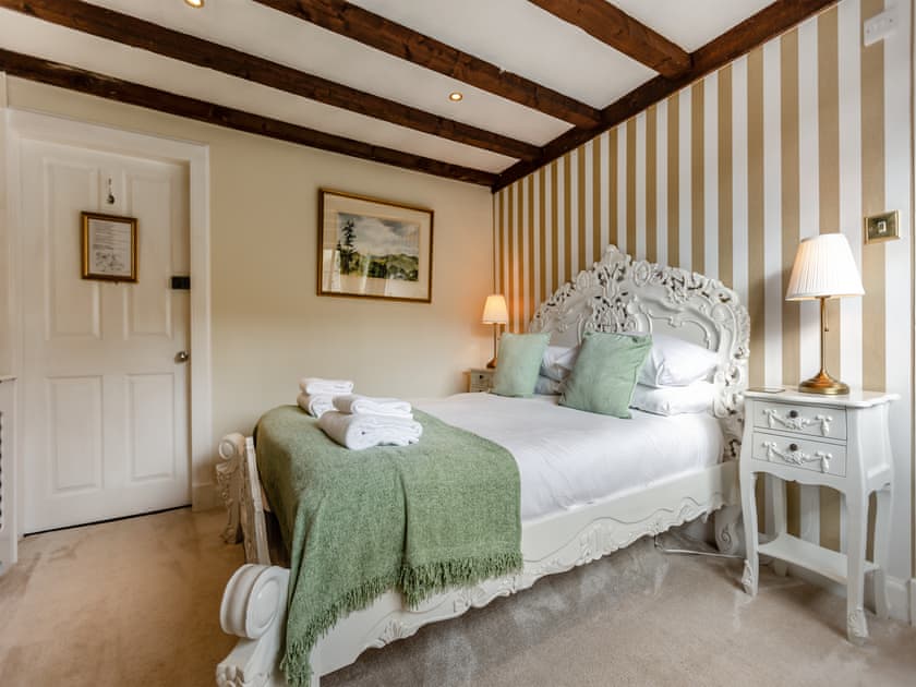 Double bedroom | Tormaukin House, Glendevon, near Gleneagles