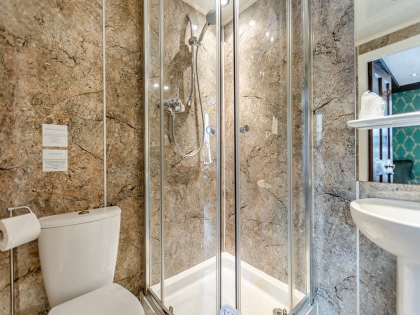 En-suite | Tormaukin House, Glendevon, near Gleneagles