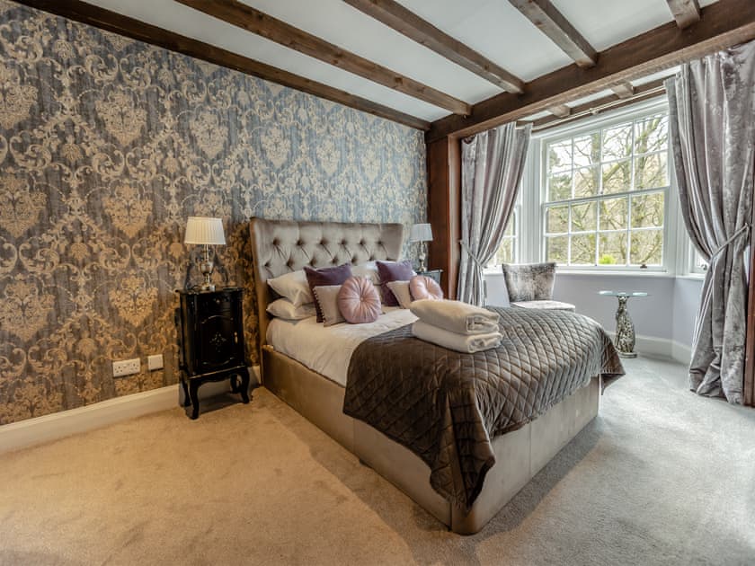 Double bedroom | Tormaukin House, Glendevon, near Gleneagles