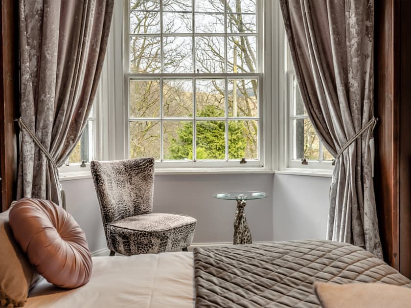 Double bedroom | Tormaukin House, Glendevon, near Gleneagles
