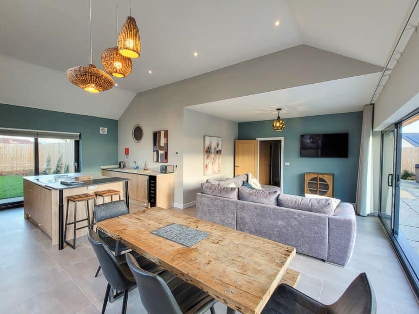 Open plan living space | Bailgate Barn - Ashlin Farm Barns, Dunholme, near Lincoln