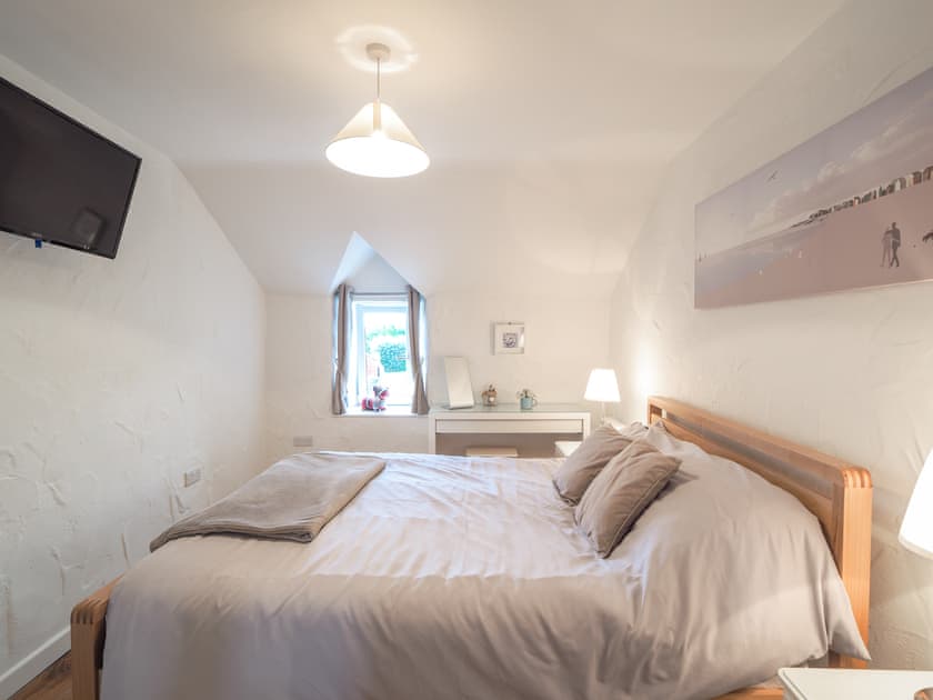 Double bedroom | Ty Canol, Rhoshill, near Cardigan