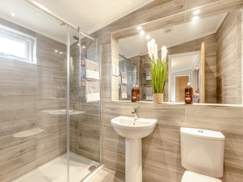 En-suite | Cornflower, Roadford Lake, near Launceston
