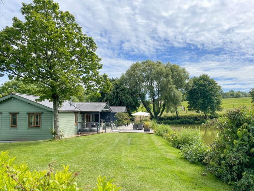 Exterior | Kingfisher Lodge - South View Lodges, Exeter
