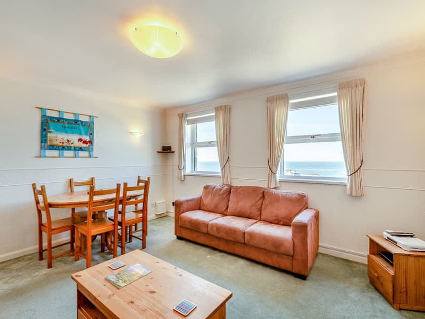 Living room/dining room | Seascape, Porthleven