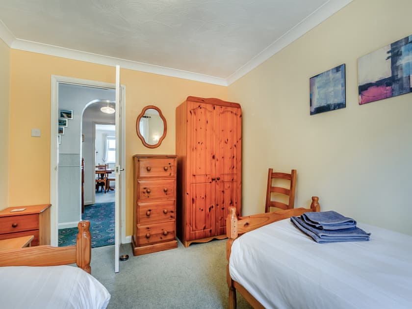 Twin bedroom | Seascape, Porthleven
