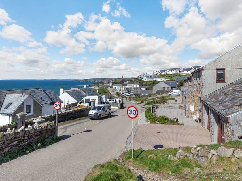 Surrounding area | Seascape, Porthleven