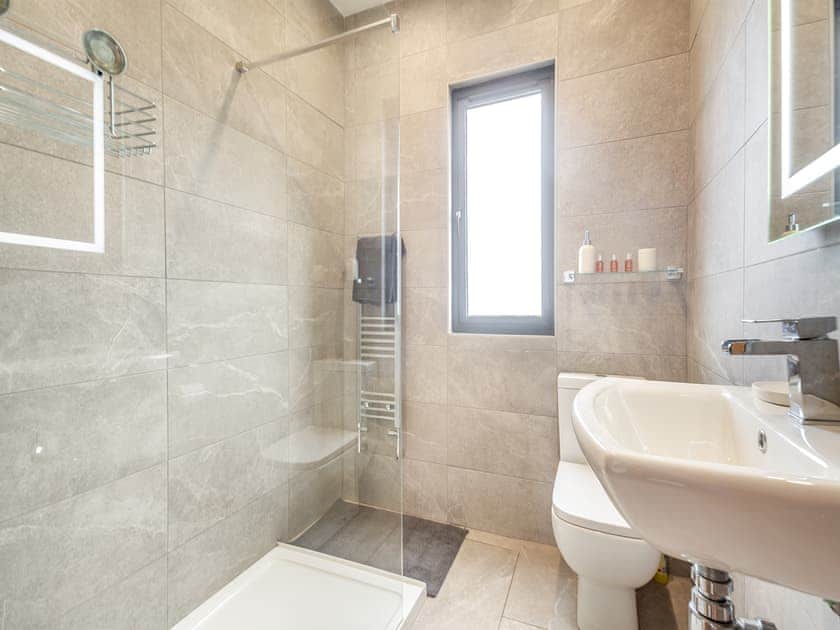 Shower room | Blodfryn, Bryn Pydew, near Llandudno