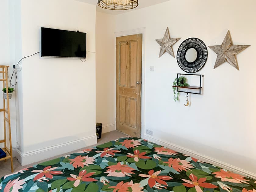 King size bedroom  | Whitstable’s Pearl, Whitstable
