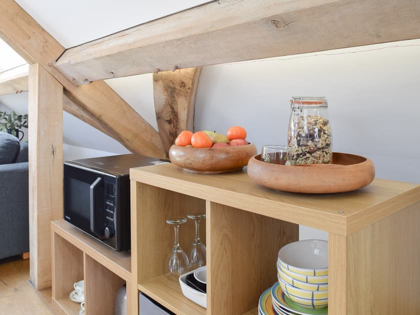 Kitchen area | Shepherd’s Loft, Ewelme