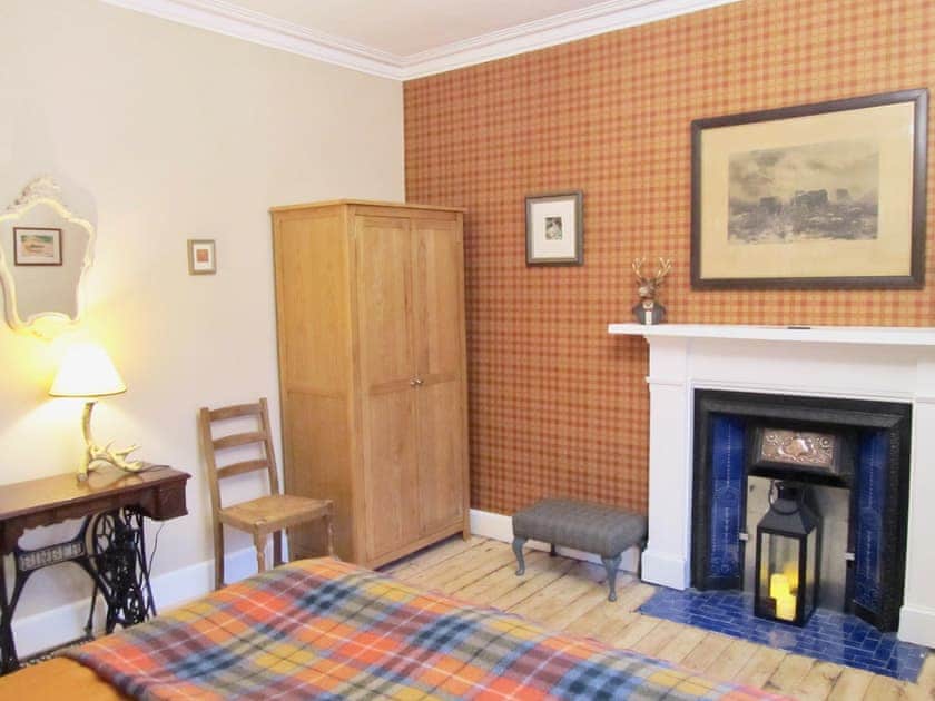 Double bedroom | Apartment 2 - Caman House, Newtonmore