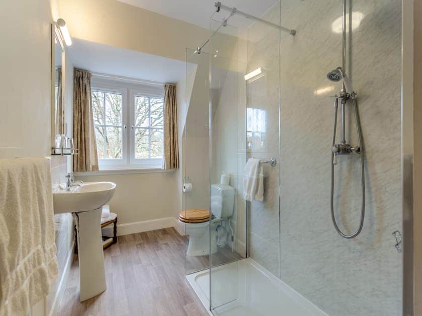 Shower room | Cruives Lodge, Beauly, near Inverness