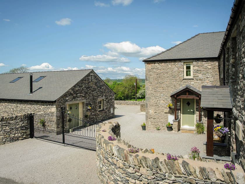Setting | Spring Cottage - Helm Mount Barns, Barrows Green, near Kendal
