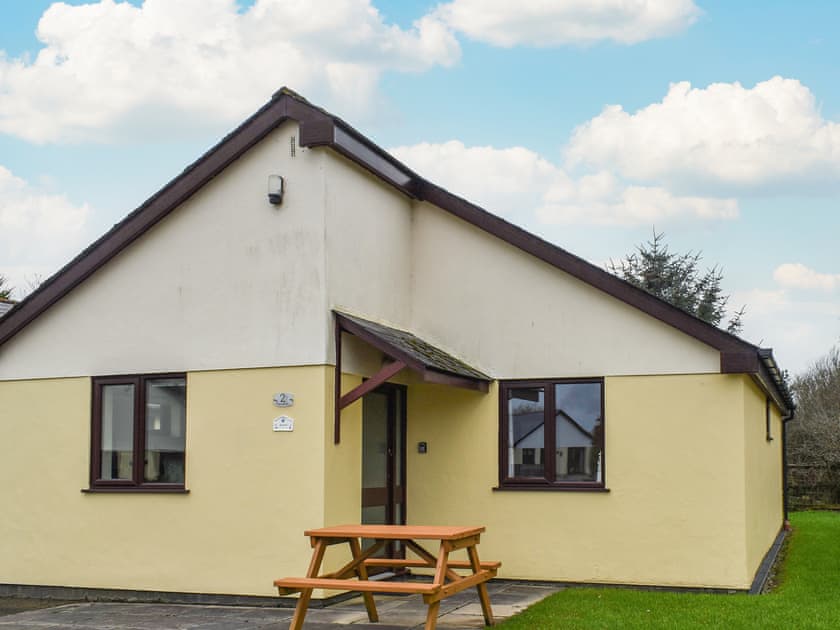 Exterior | Roane, Bude
