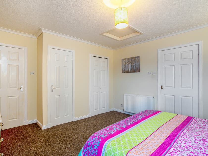 Double bedroom | Waterside Cottage, Kyleakin, Isle of Skye