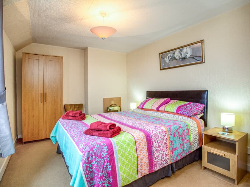 Double bedroom | Waterside Cottage, Kyleakin, Isle of Skye