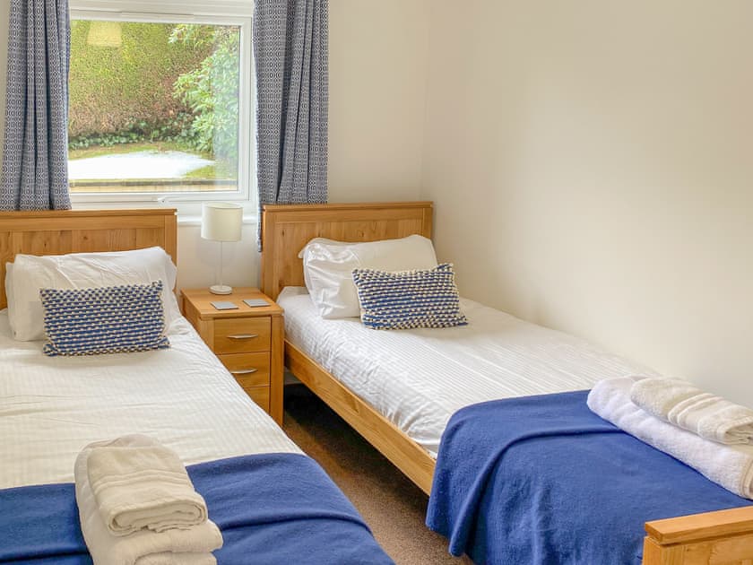 Twin bedroom | Fourwinds, Keswick