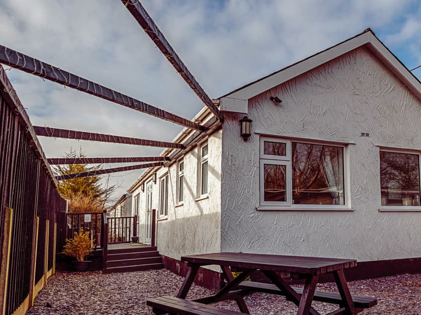 Outdoor area | Chalet 4, Flookburgh