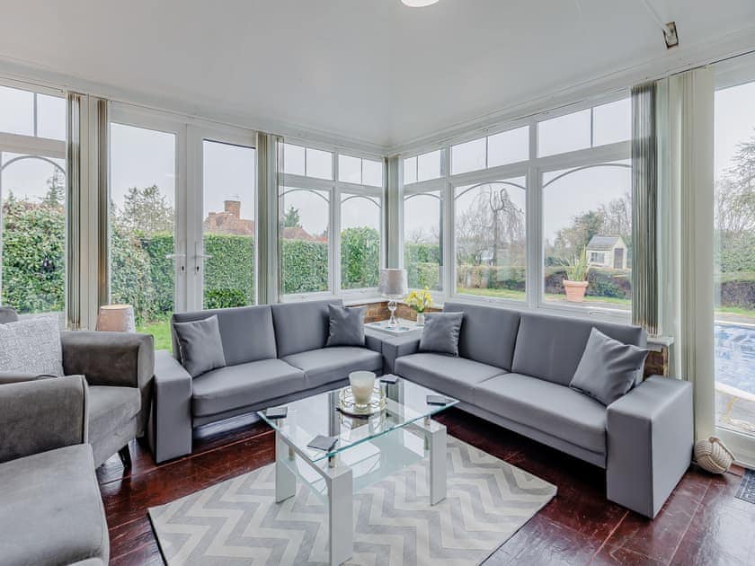Living room | The Pool House, Sittingbourne