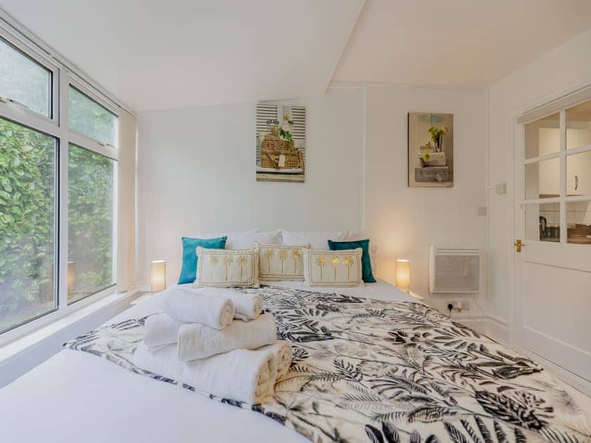 Family bedroom | The Pool House, Sittingbourne