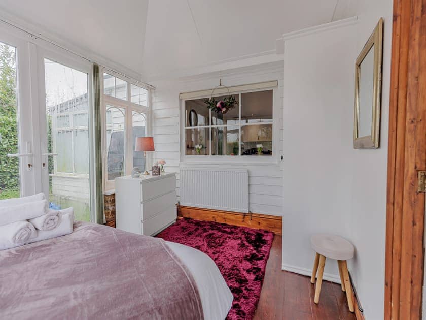 Double bedroom | The Pool House, Sittingbourne