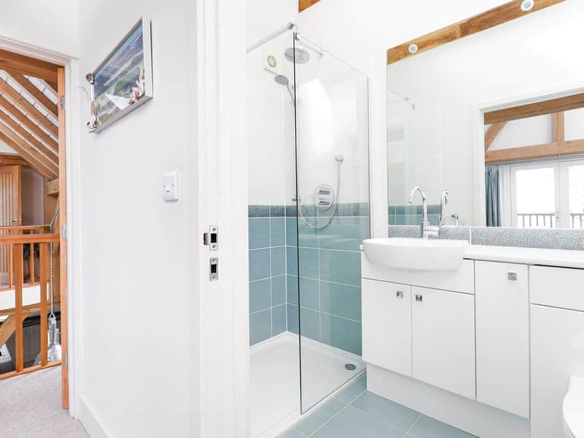 En-suite | Beach Side, Bembridge