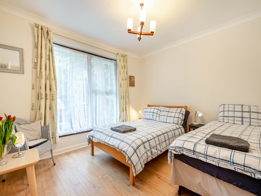 Twin bedroom | Pennard, South Tehidy, near Portreath