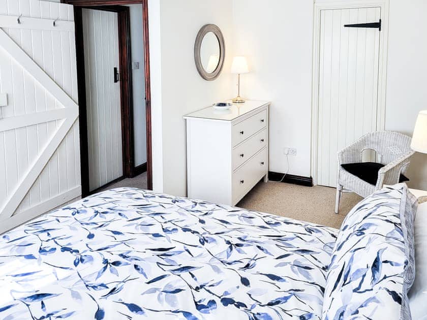 Double bedroom | Poirot Cottage - Coppers Cottages, Lyme Regis