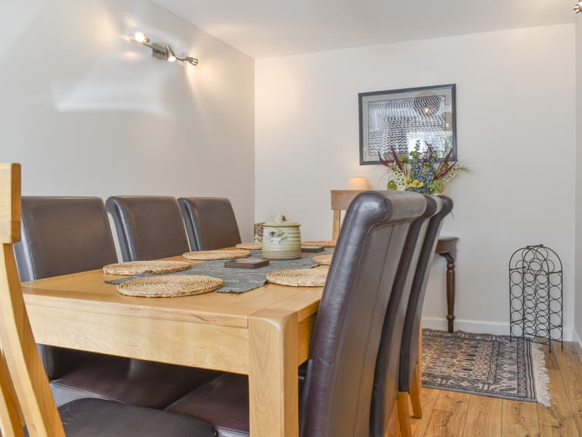 Dining room | Llamedos, Bideford